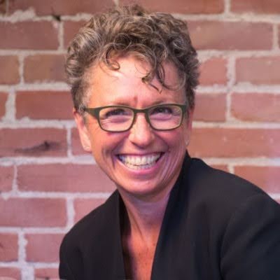 Elizabeth M. Williams headshot